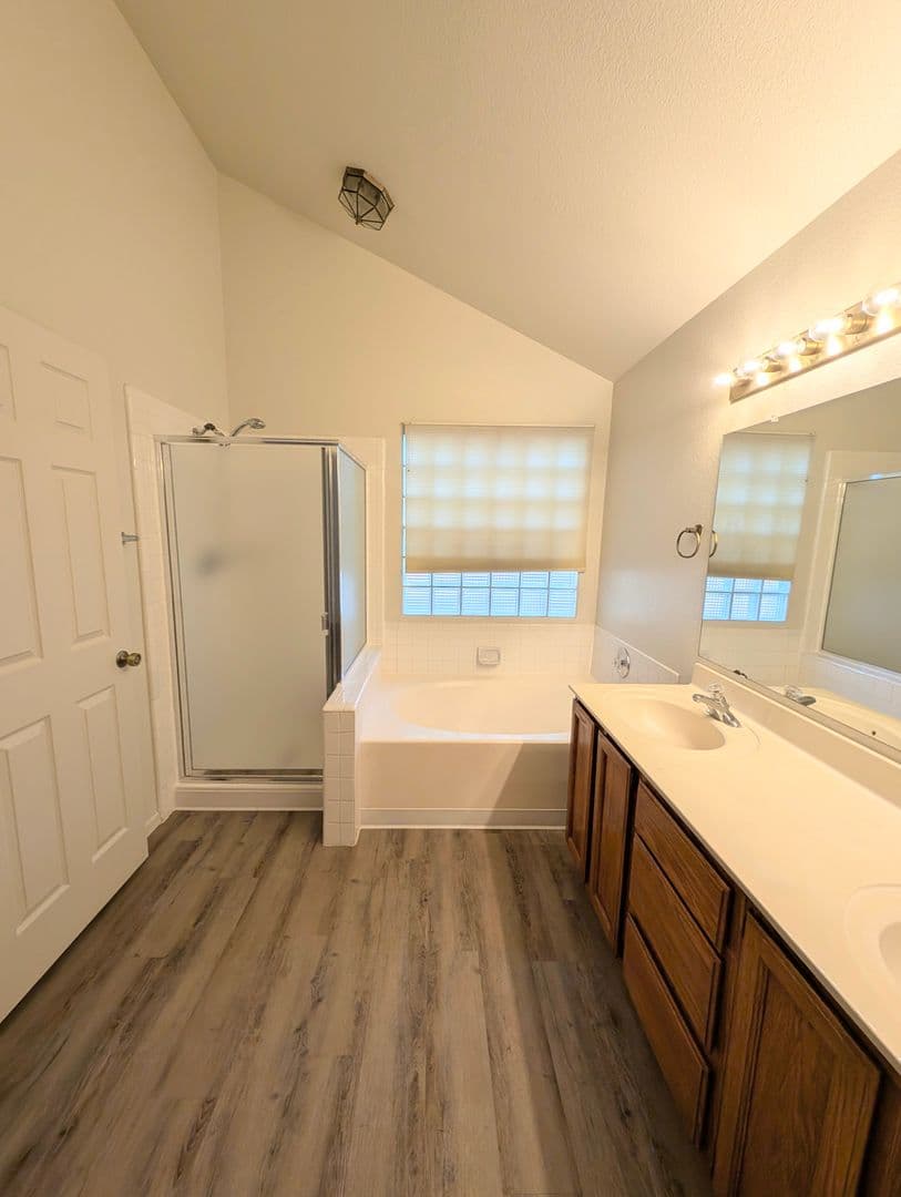 Gilbert House: 2325 E. Lakecrest Dr