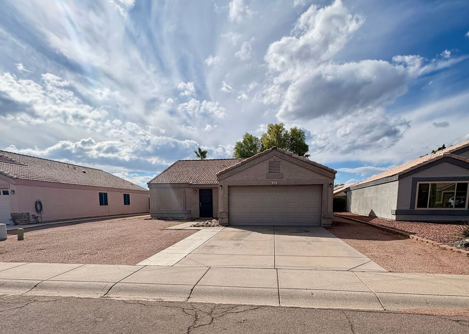 Apache Jct House: 2018 S Rennick Dr