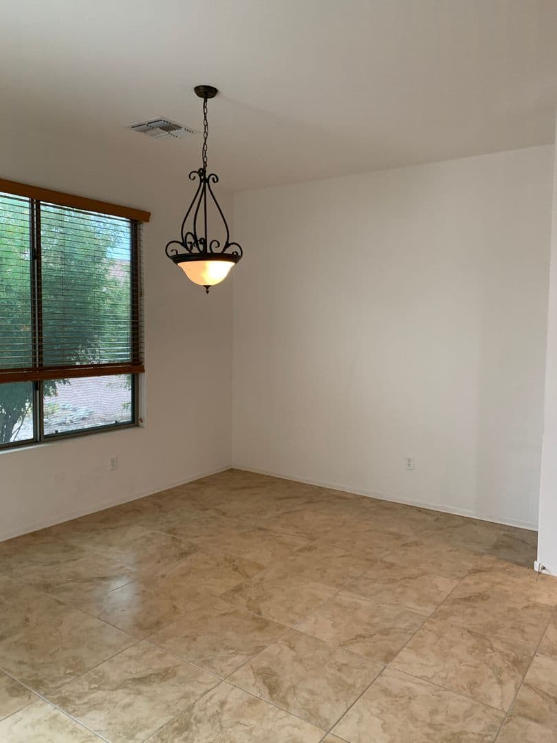 Chandler House: 3681 E Powell Pl