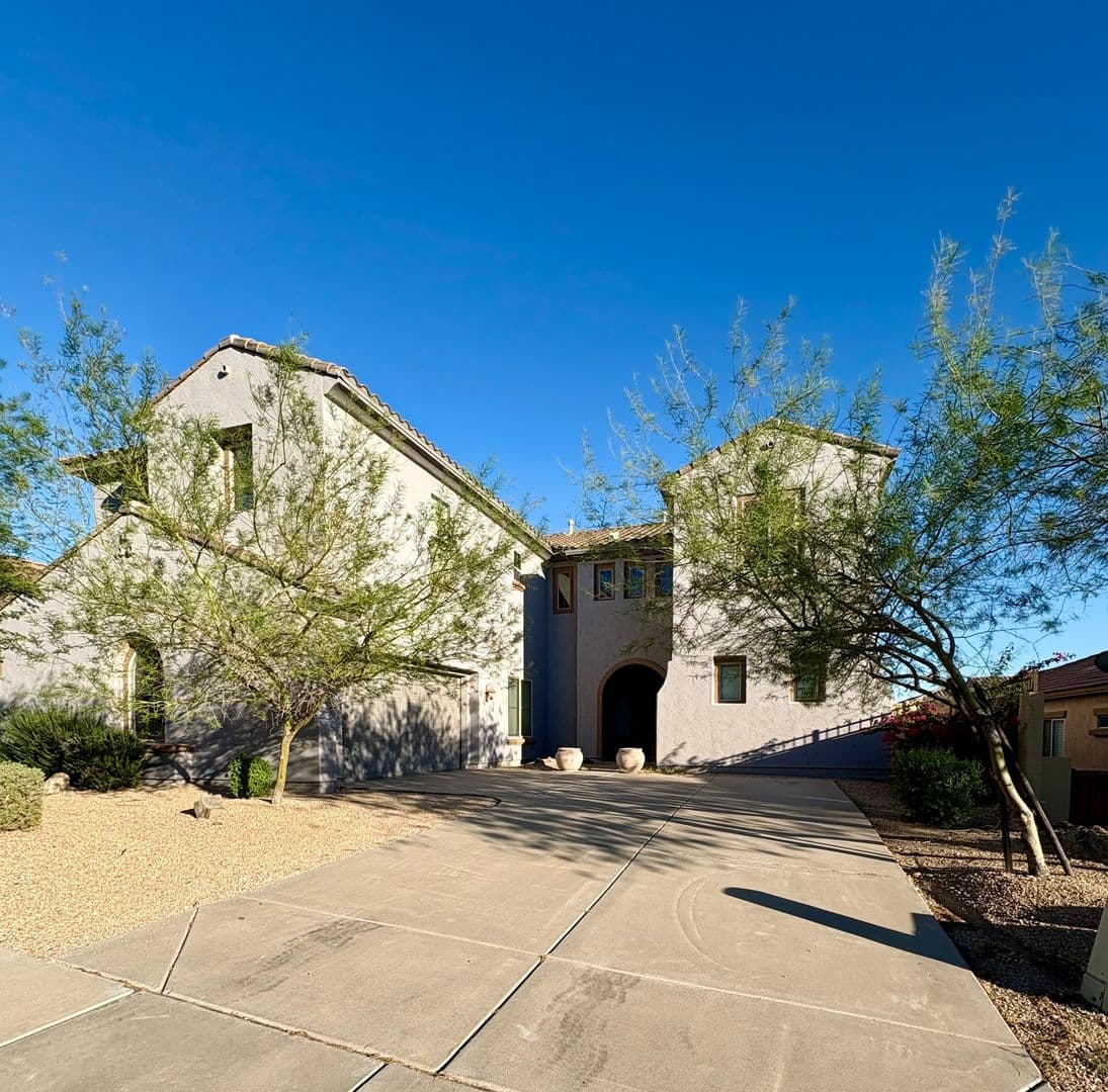 Peoria House: 27701 N. Higuera Drive