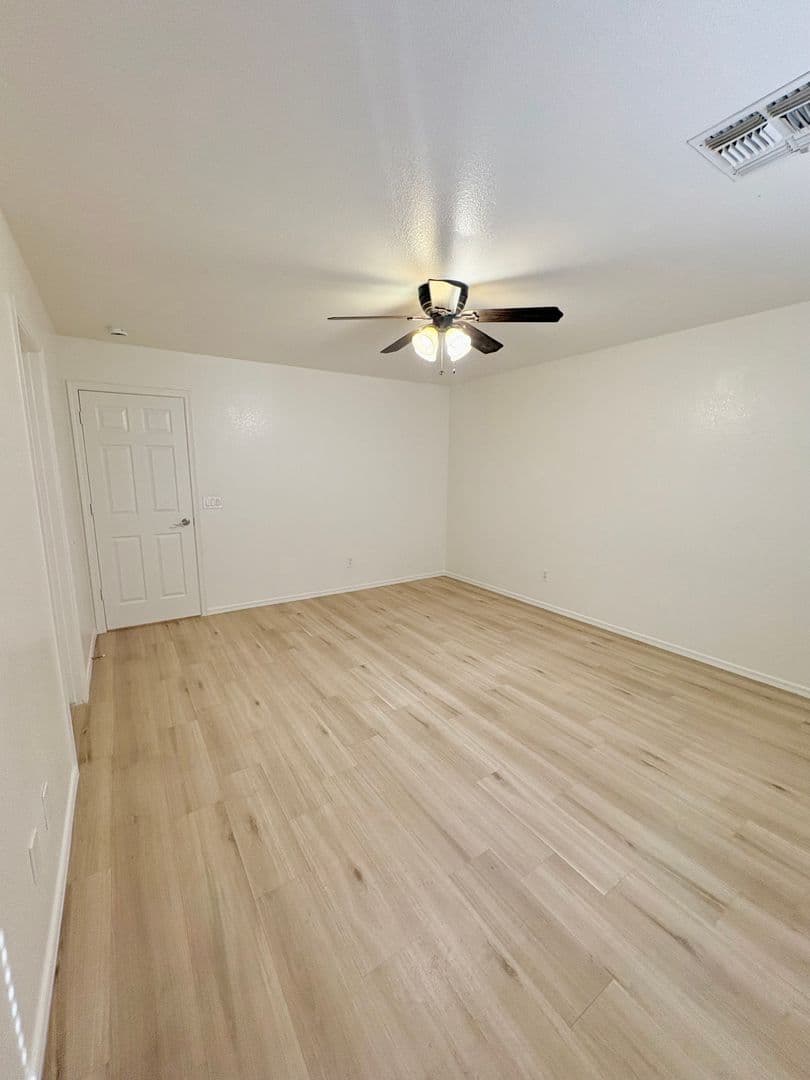 Apache Jct House: 2018 S Rennick Dr