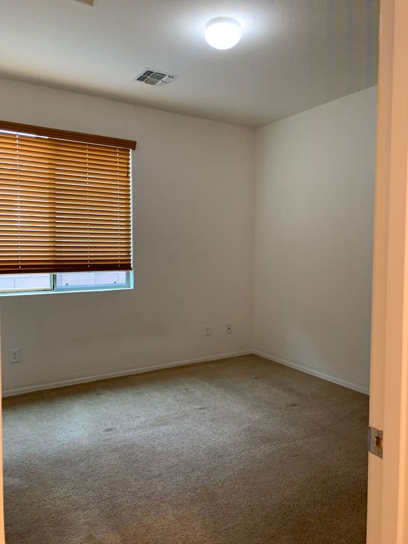 Chandler House: 3681 E Powell Pl