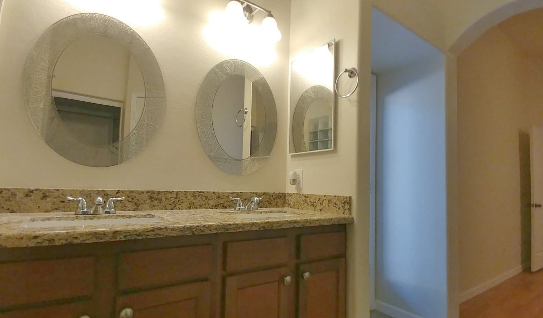 San Tan Valley House: 1004 W Dexter Way