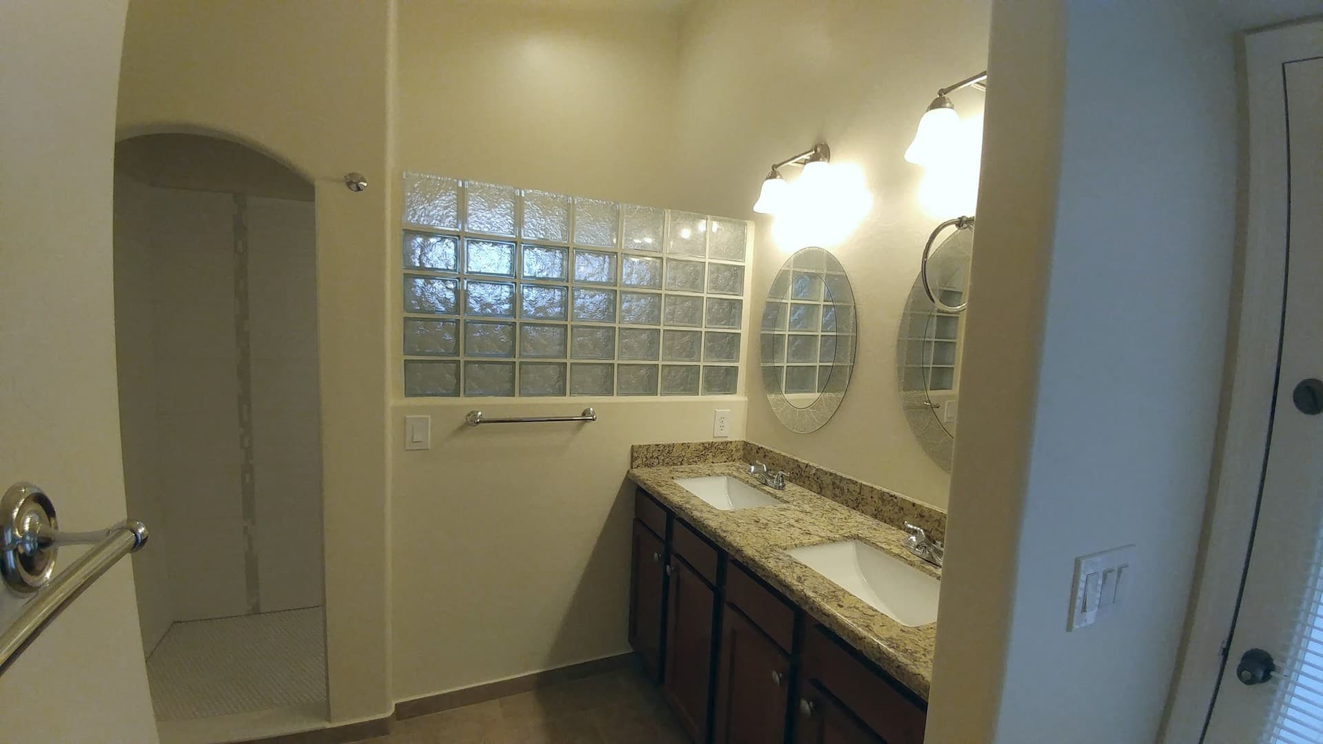 San Tan Valley House: 1004 W Dexter Way
