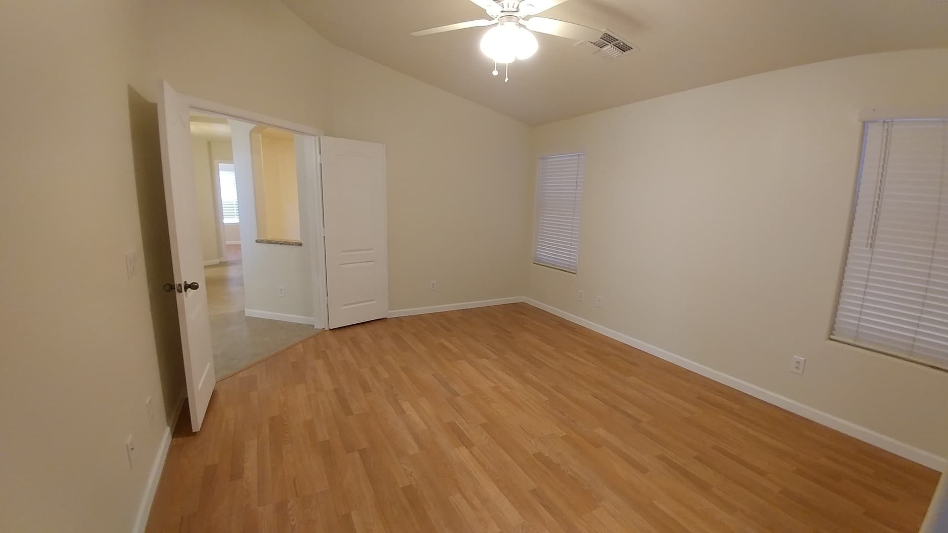 San Tan Valley House: 1004 W Dexter Way