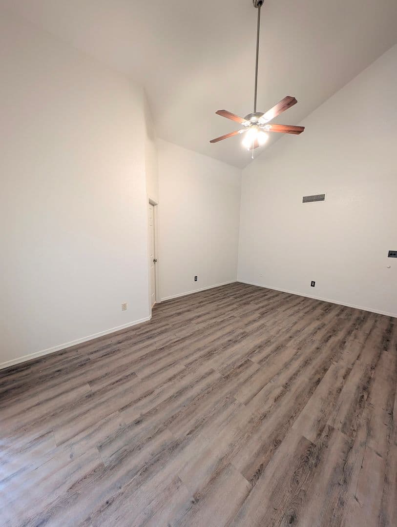 Gilbert House: 2325 E. Lakecrest Dr