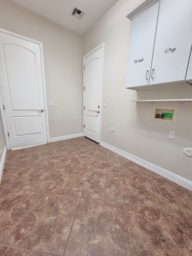 Peoria House: 27701 N. Higuera Drive