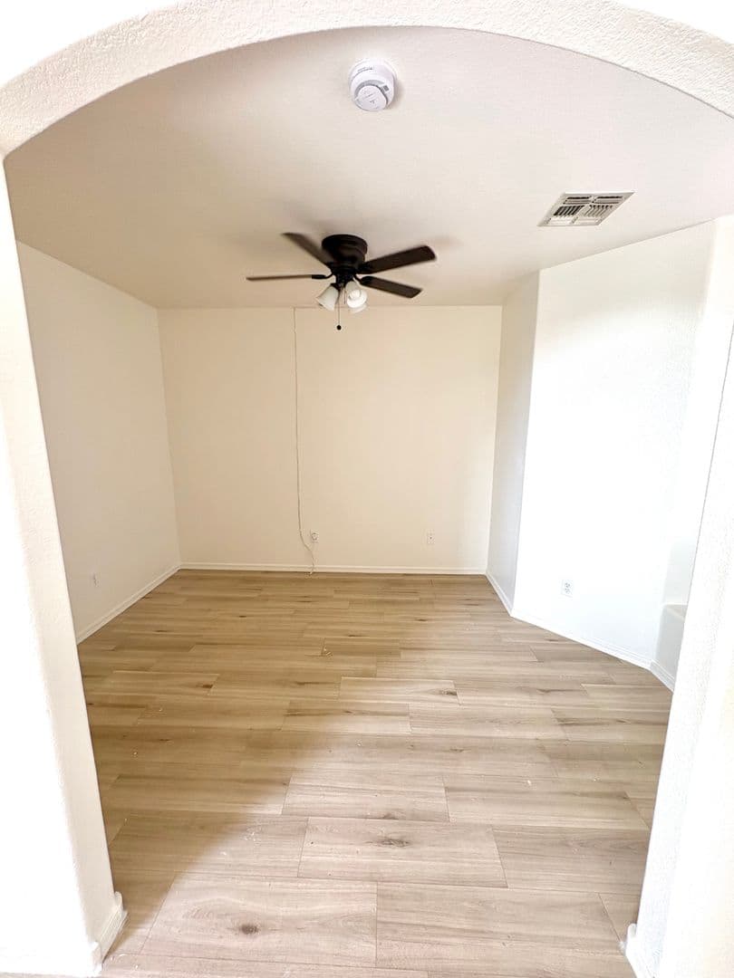 Apache Jct House: 2018 S Rennick Dr