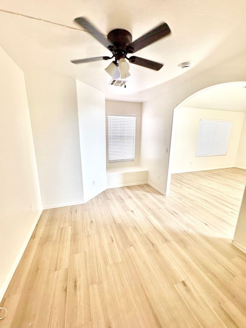 Apache Jct House: 2018 S Rennick Dr
