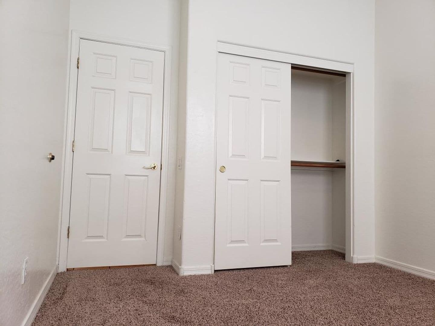 Chandler House: 760 E Indian Wells Place