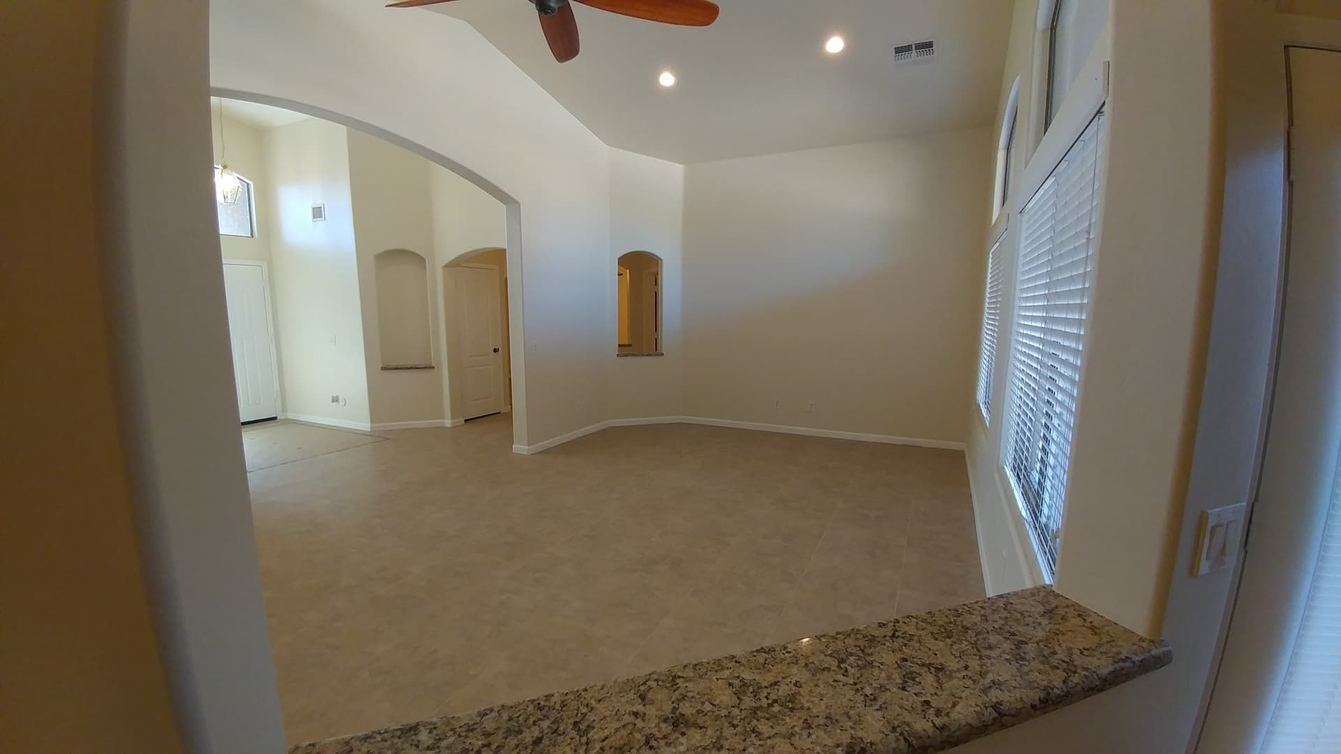 San Tan Valley House: 1004 W Dexter Way