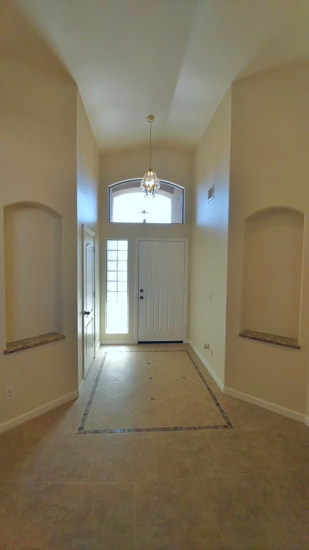San Tan Valley House: 1004 W Dexter Way