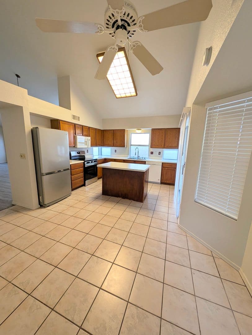 Gilbert House: 2325 E. Lakecrest Dr