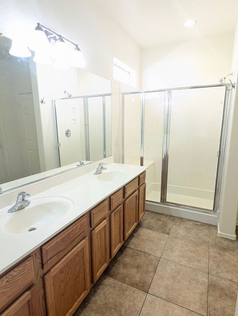 Maricopa House: 44714 W. Alamendras Street