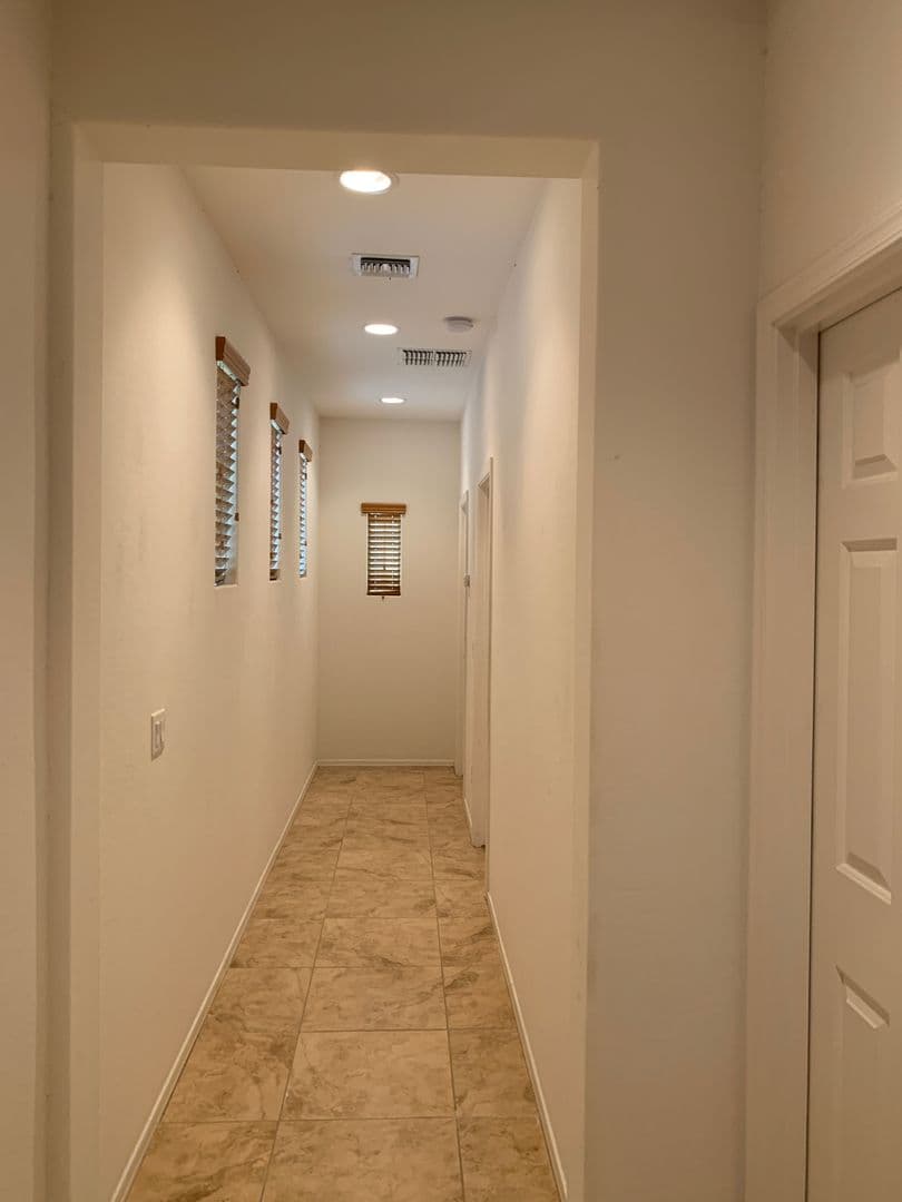 Chandler House: 3681 E Powell Pl