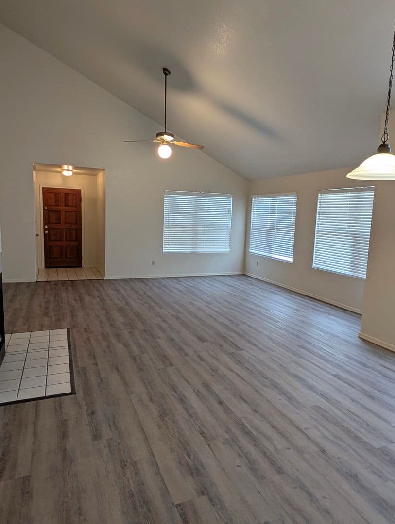 Gilbert House: 2325 E. Lakecrest Dr