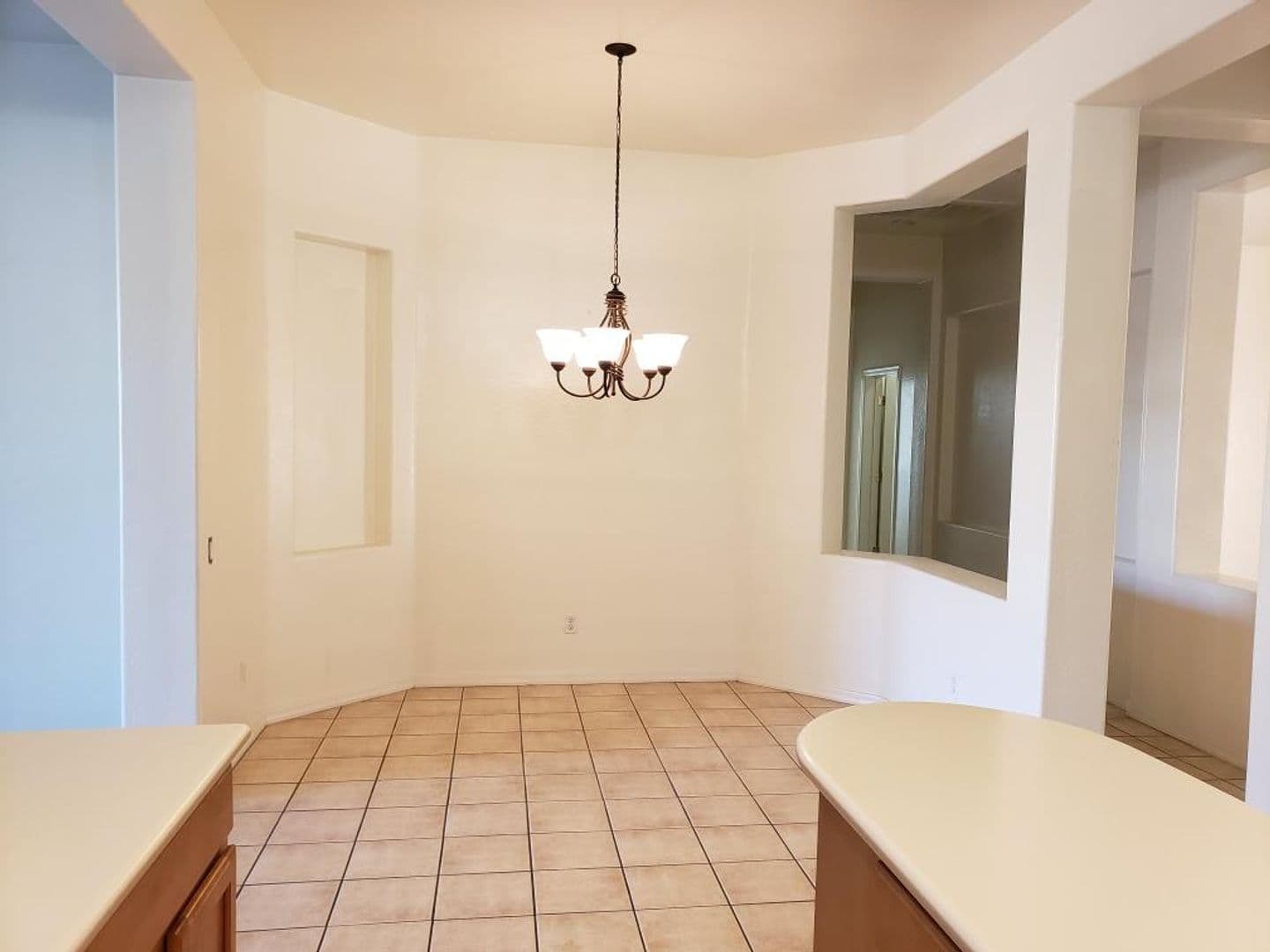 Chandler House: 760 E Indian Wells Place