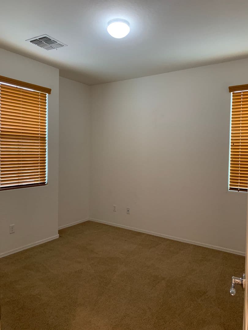 Chandler House: 3681 E Powell Pl