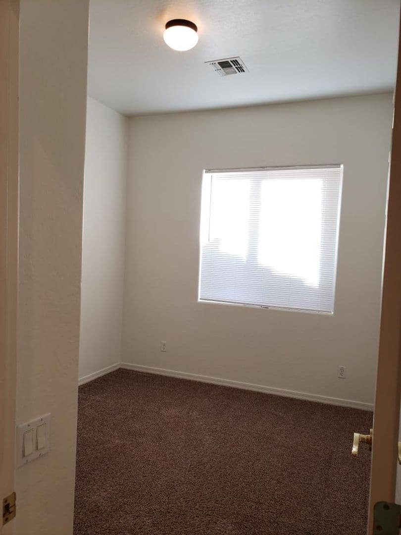 Chandler House: 760 E Indian Wells Place