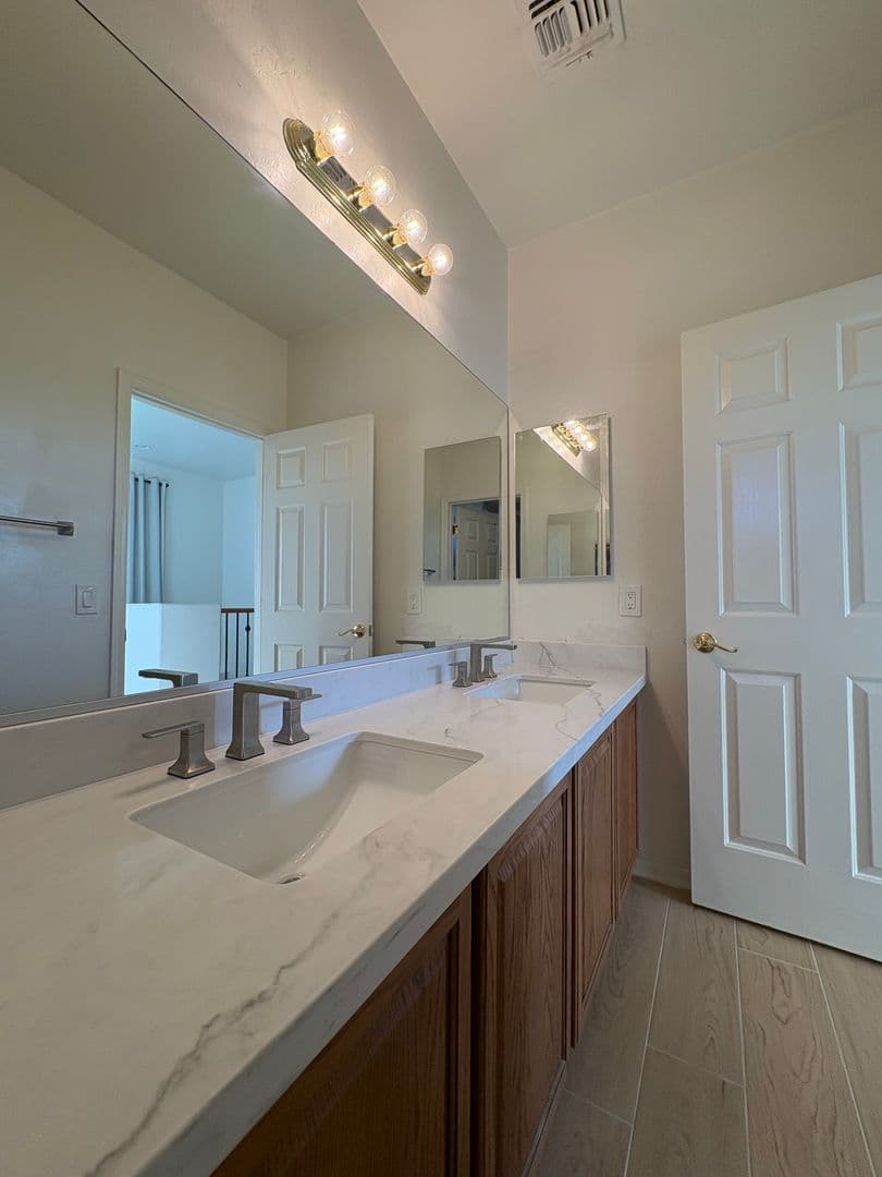 Chandler House: 3767 E Scorpio Pl