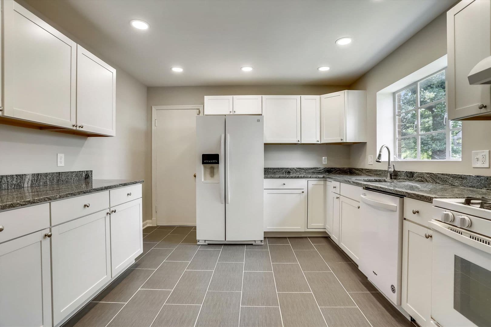 Chevy Chase House: 3303 Winnett Road