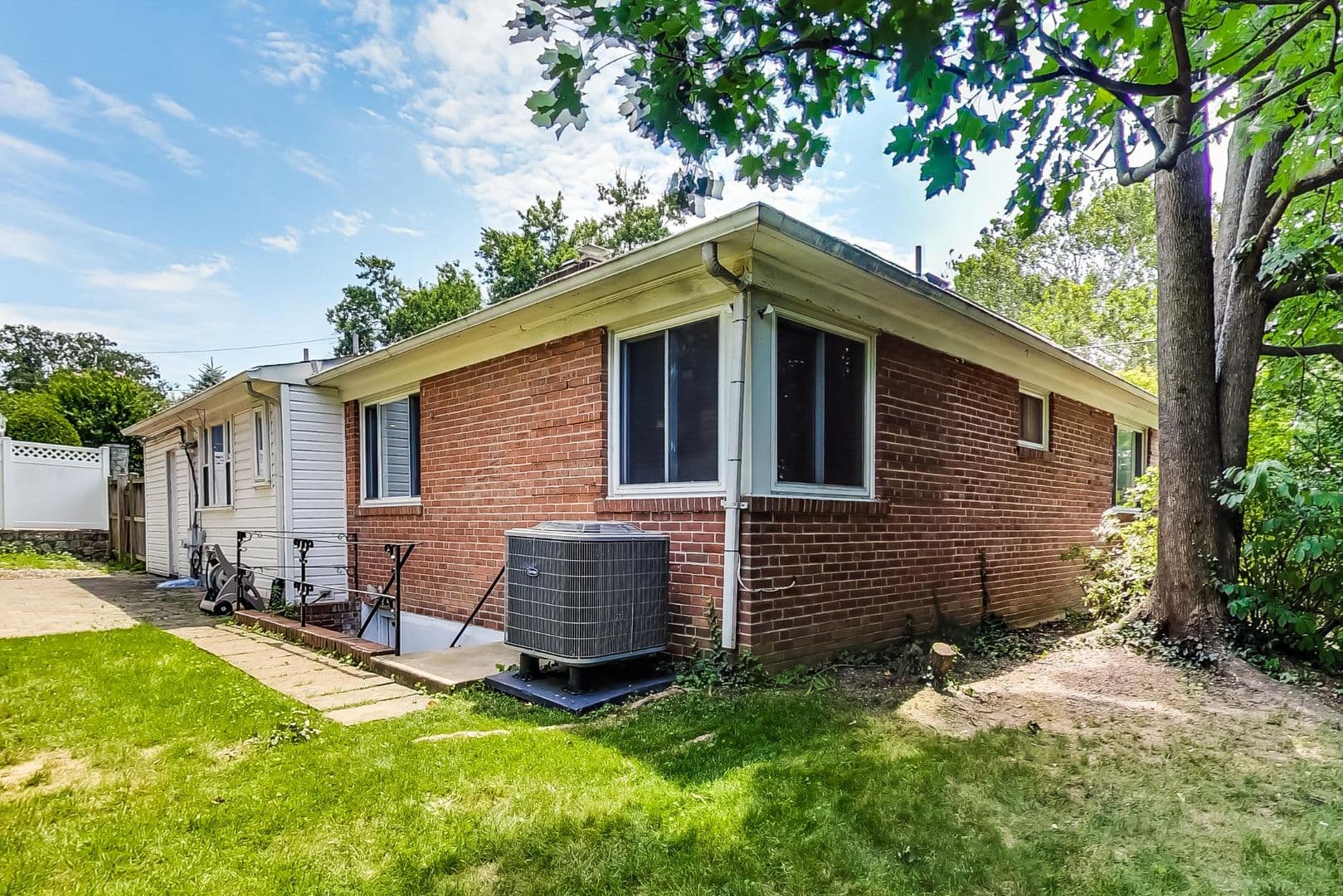 Bethesda House: 8617 Lynbrook Drive