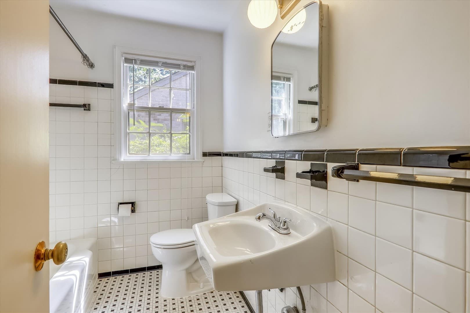 Chevy Chase House: 3303 Winnett Road