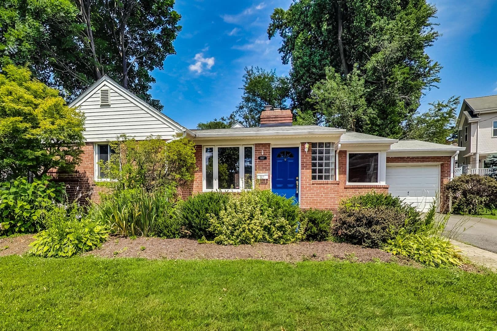 Bethesda House: 8617 Lynbrook Drive