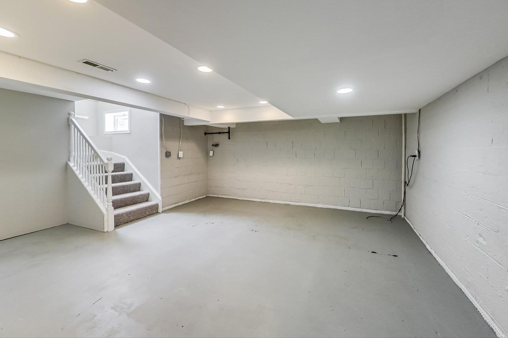 Bethesda House: 8617 Lynbrook Drive