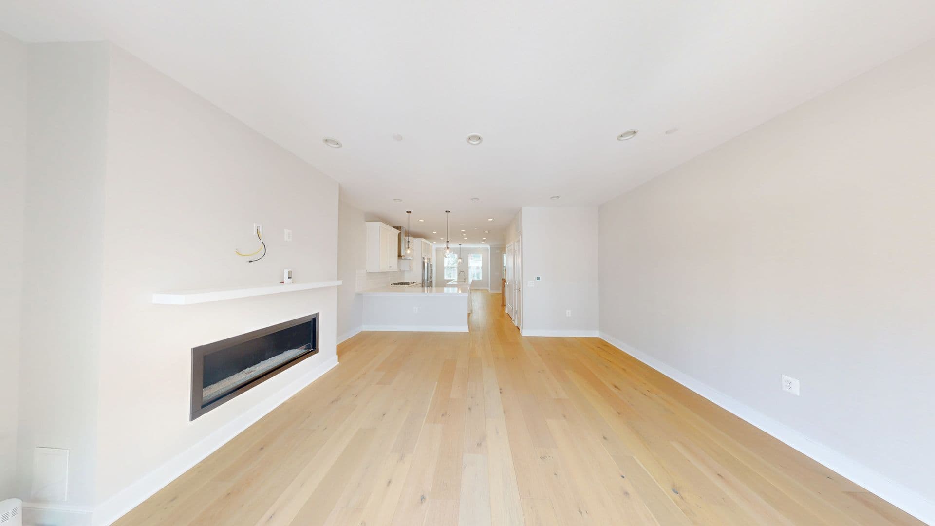 North Bethesda Townhome: 10324 Grosvenor Place