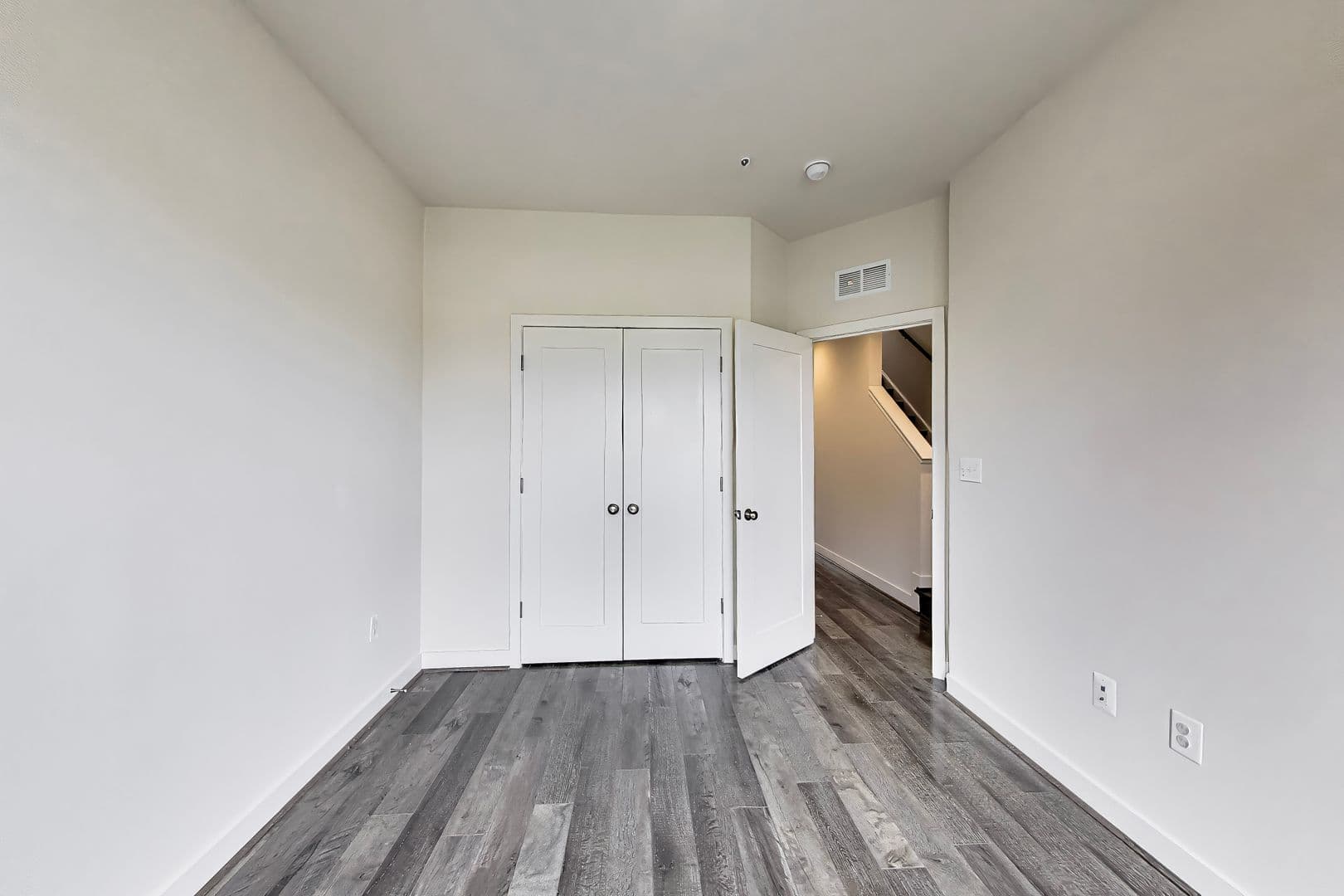 Rockville Townhome: 16616 Crabbs Branch Way