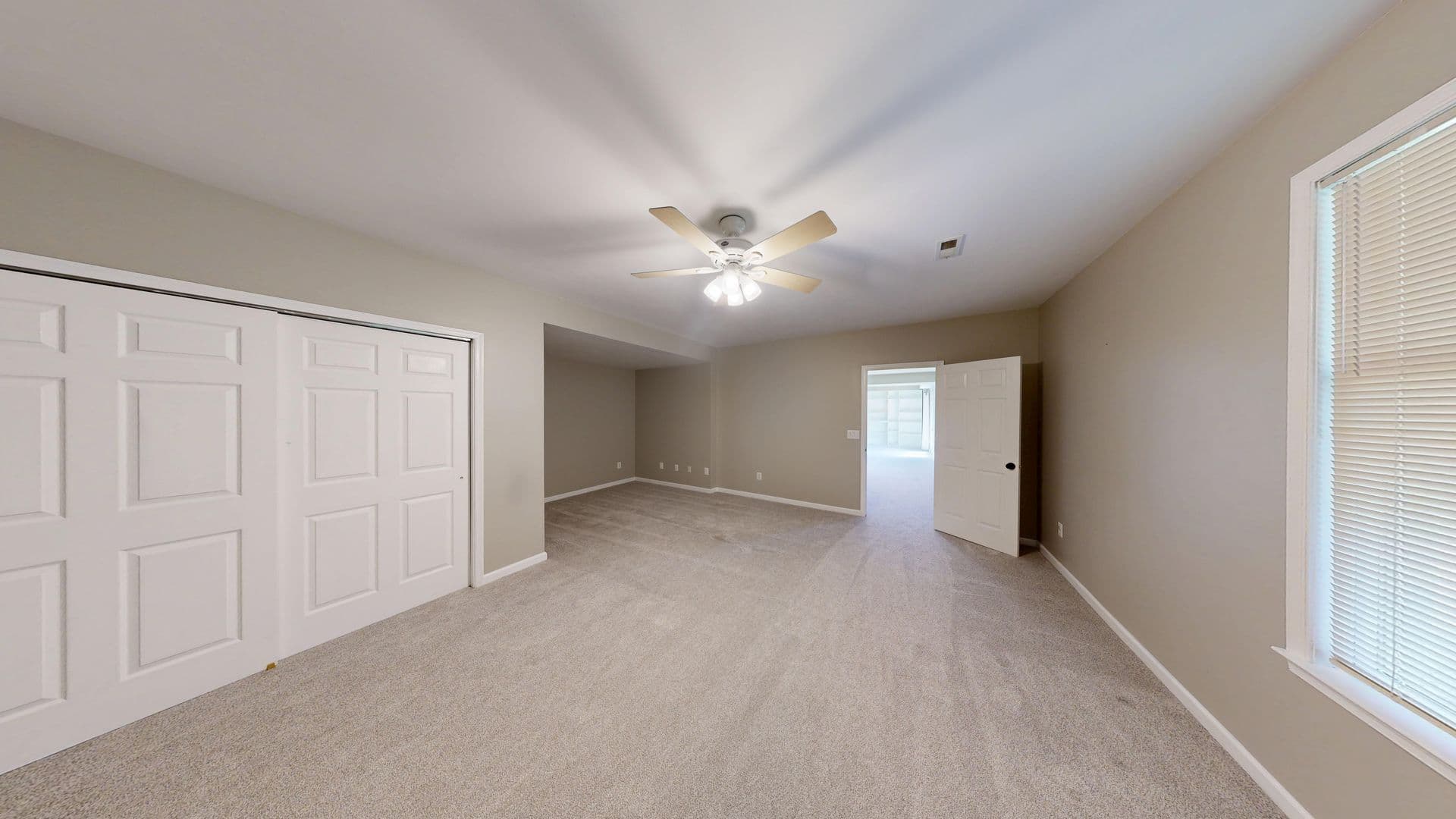 Ashburn House: 43799 Abbott Place