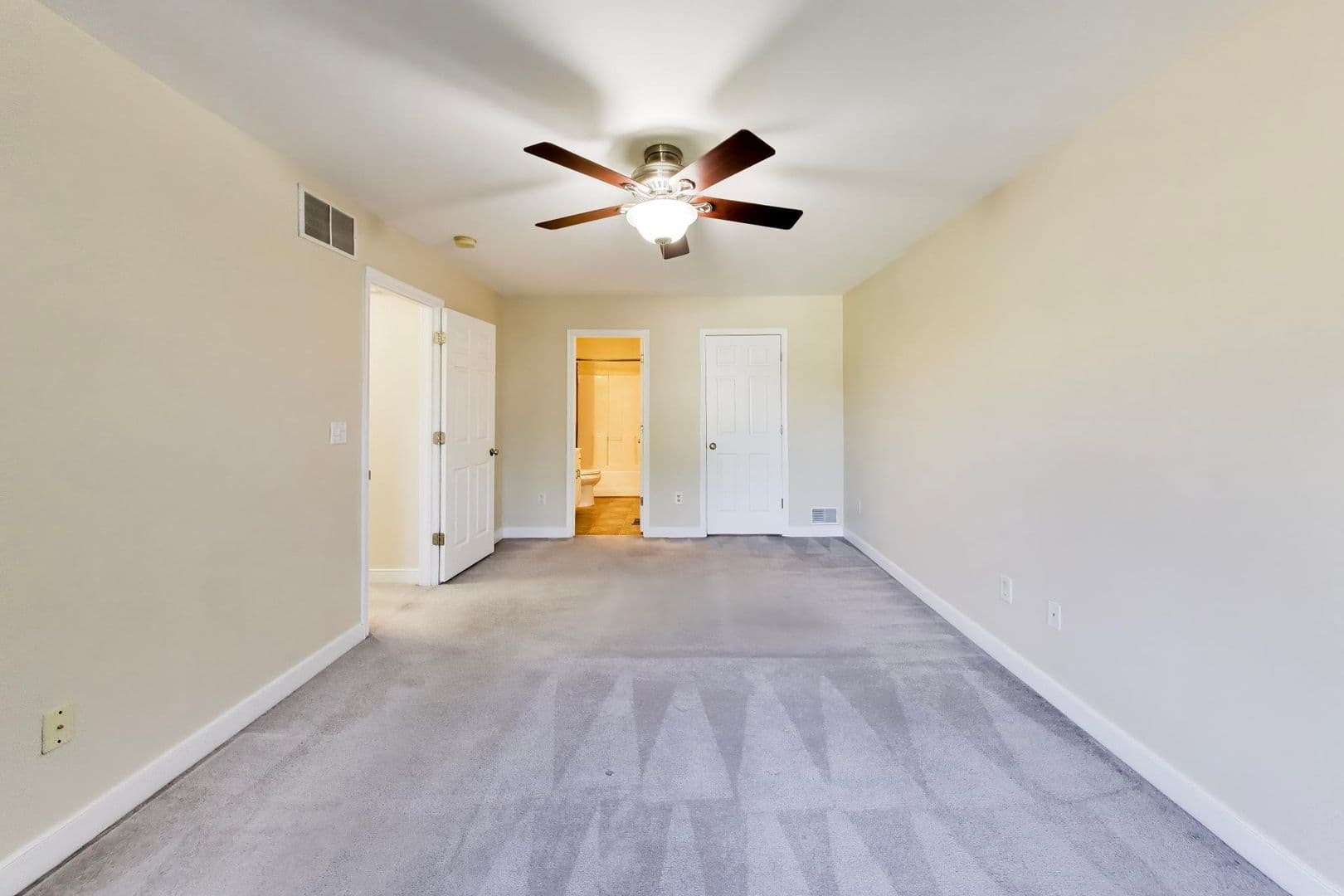 Severn House: 8071 Clark Station Rd