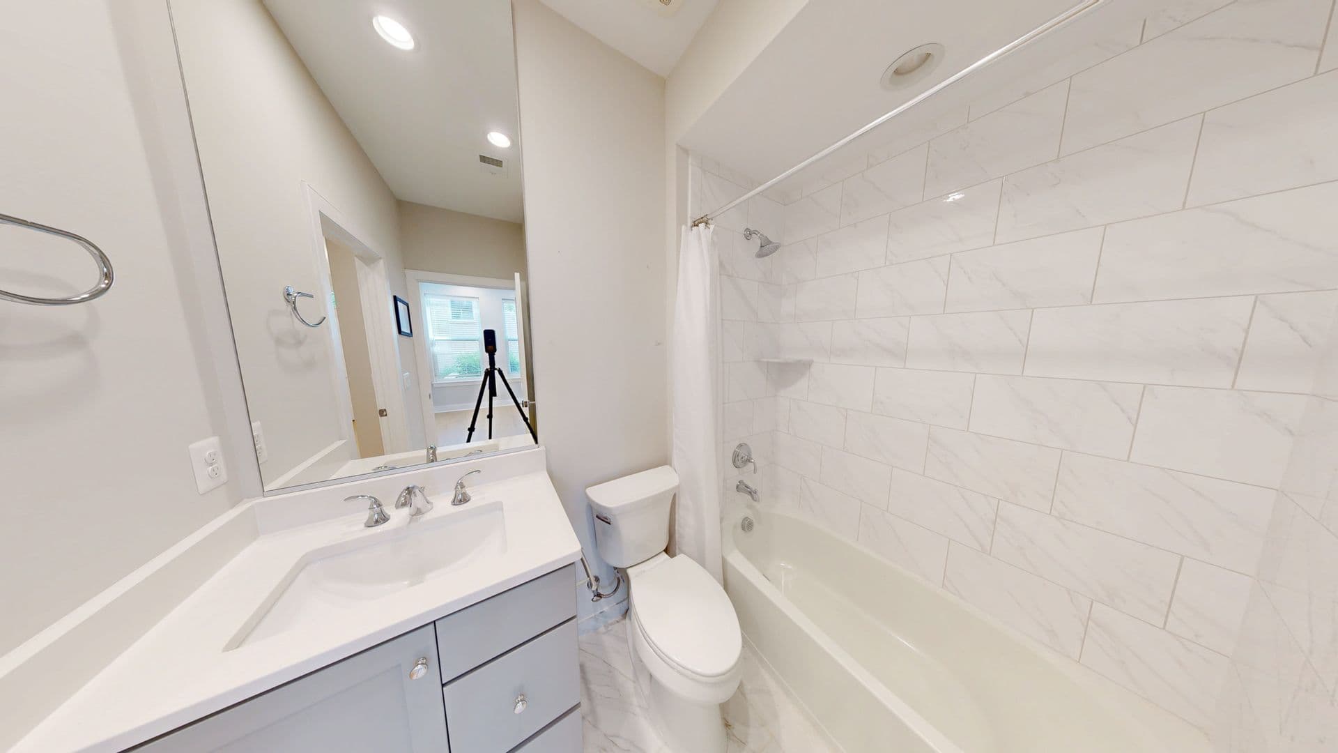 North Bethesda Townhome: 10324 Grosvenor Place