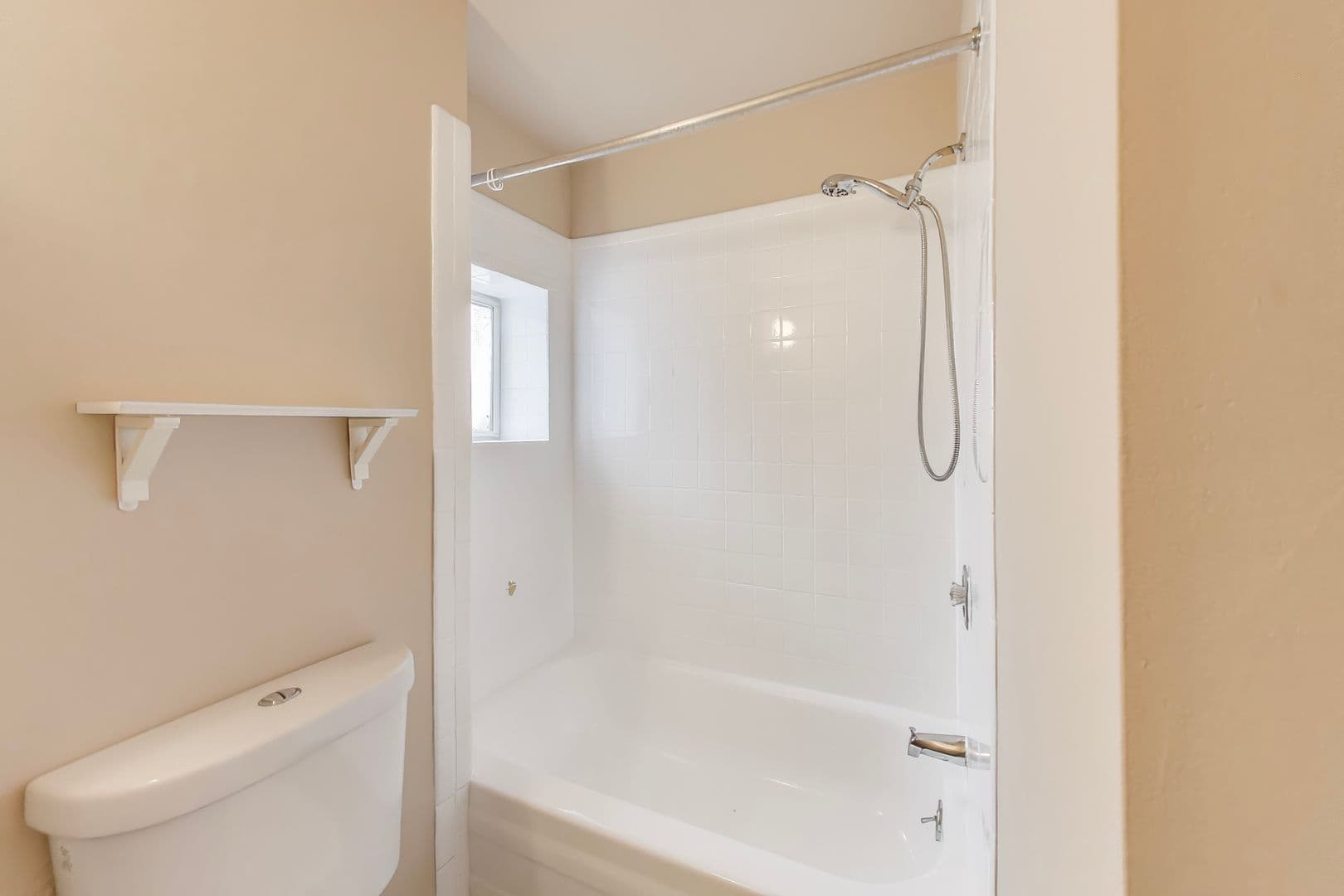 Washington Apartment: 66 V Street NW