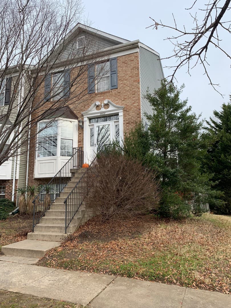 Crofton Townhome: 2400 Hamden Court