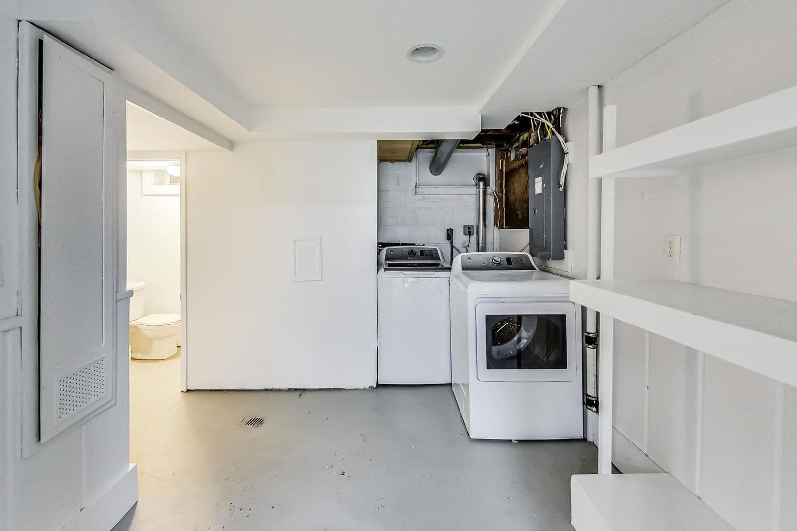 Bethesda House: 8617 Lynbrook Drive
