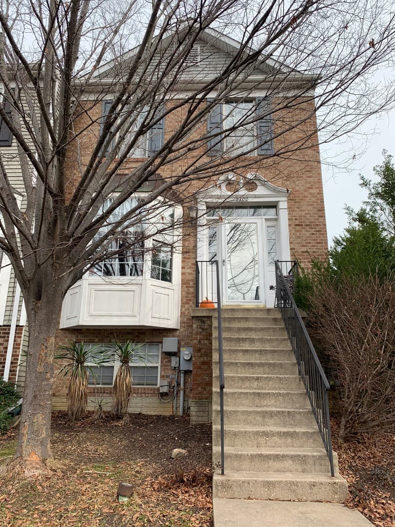 Crofton Townhome: 2400 Hamden Court
