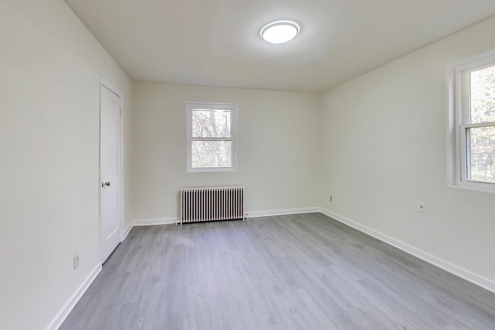 Takoma Park Apartment: 8318 Roanoke Ave
