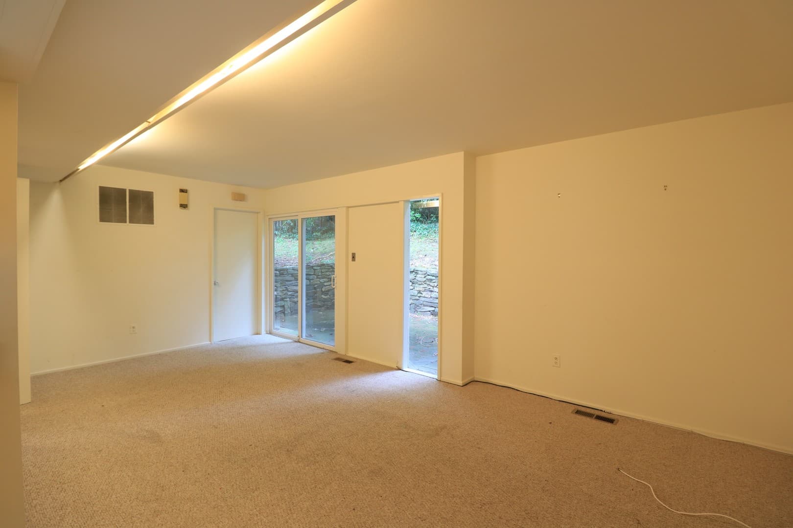 Bethesda House: 6609 Selkirk Drive