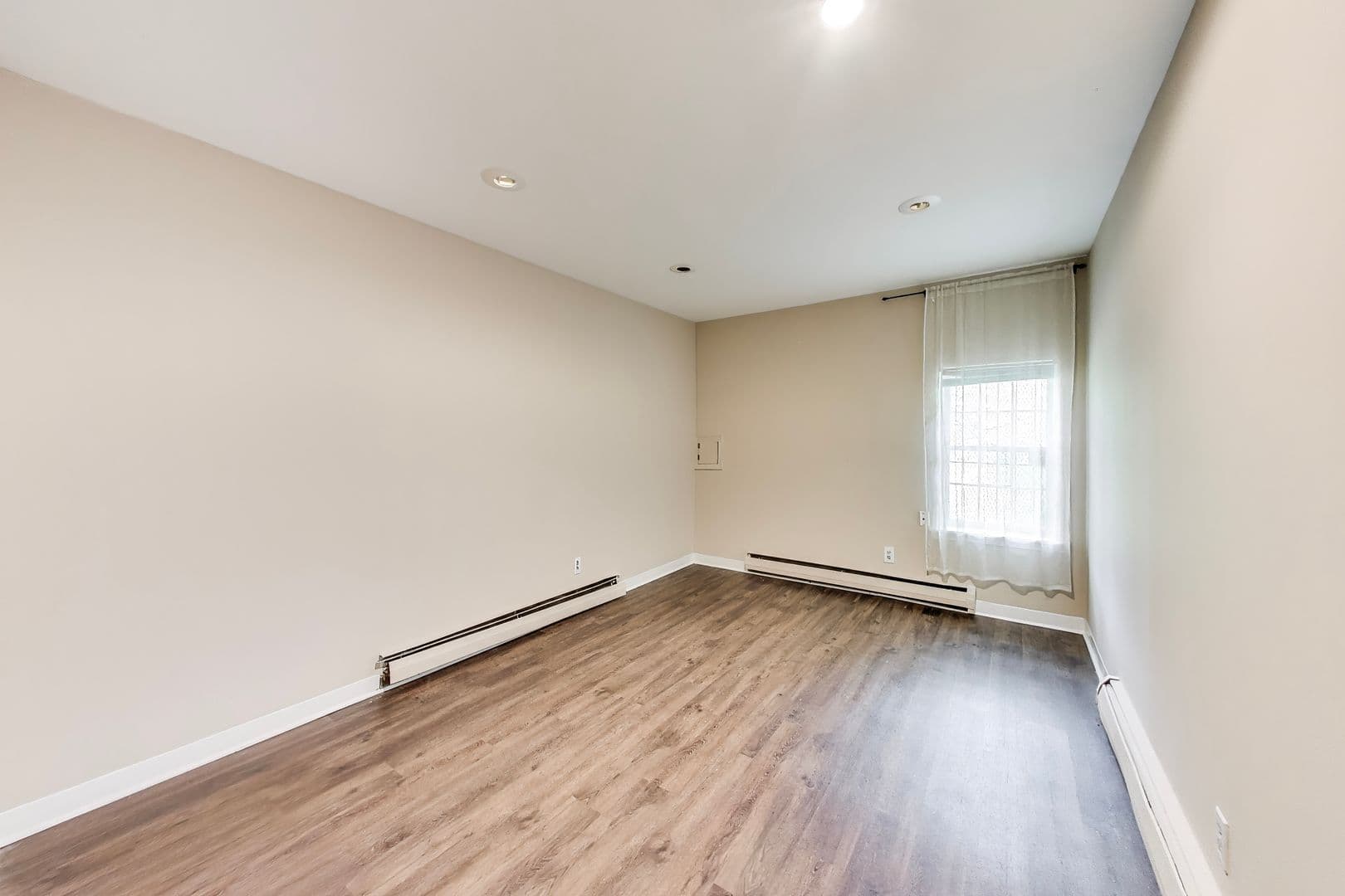 Washington Apartment: 66 V Street NW