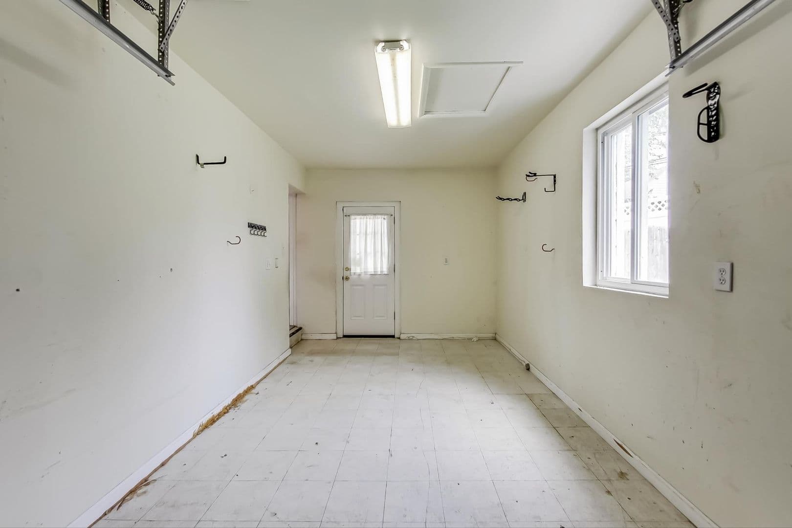Bethesda House: 8617 Lynbrook Drive