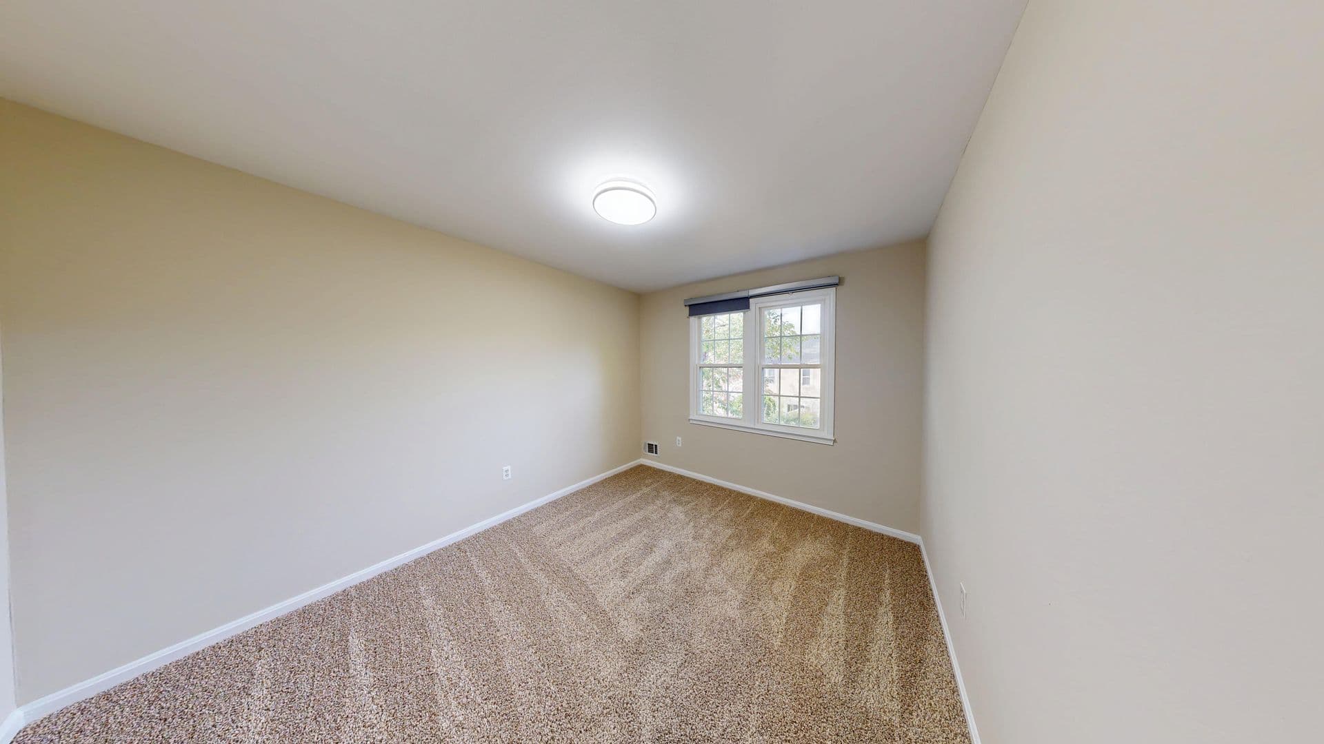 Gaithersburg Townhome: 8 Big Acre Square