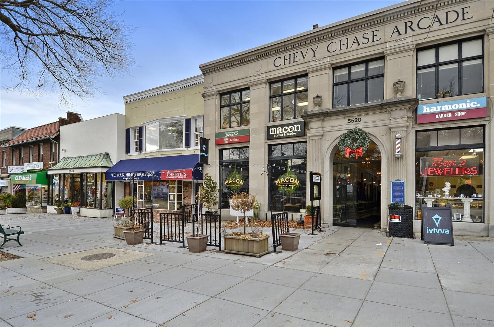 Chevy Chase House: 3303 Winnett Road