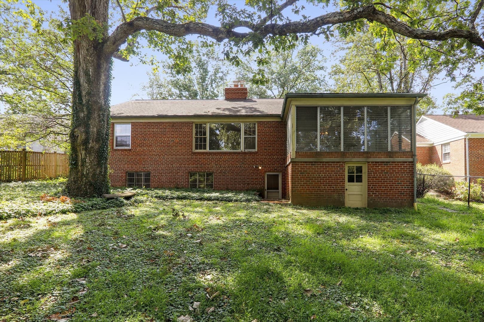 Chevy Chase House: 3303 Winnett Road