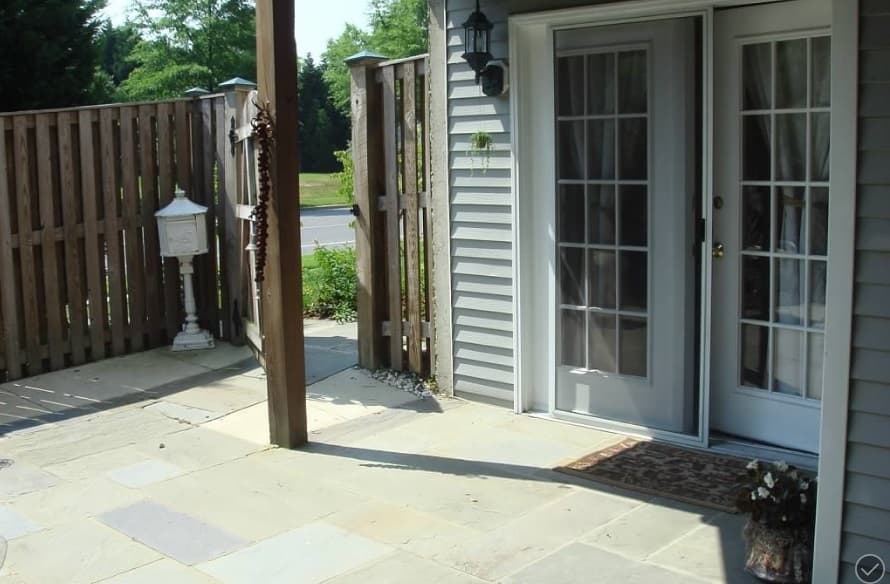 Crofton Townhome: 2400 Hamden Court
