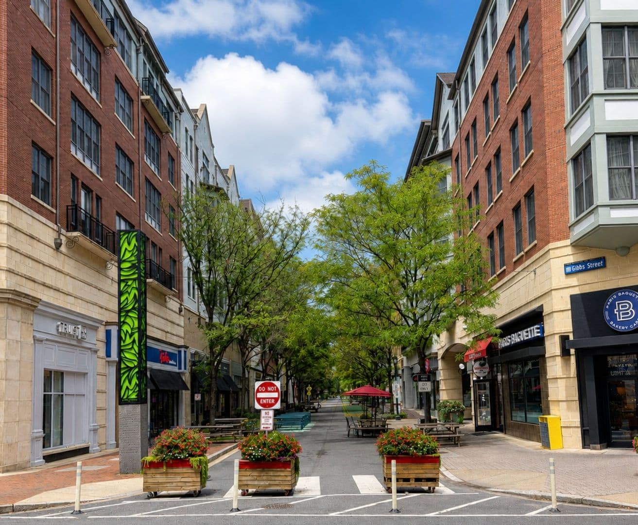 Rockville Condo: 22 Courthouse Sq #402
