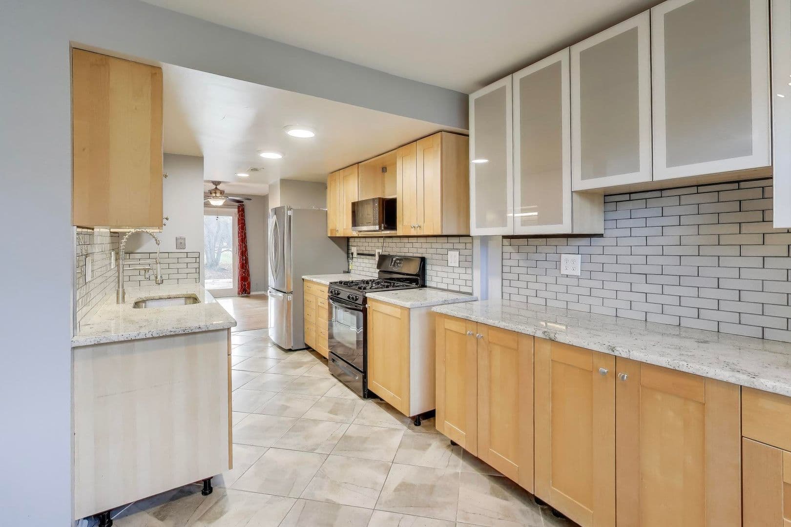 Columbia Townhome: 5769 Yellowrose Ct