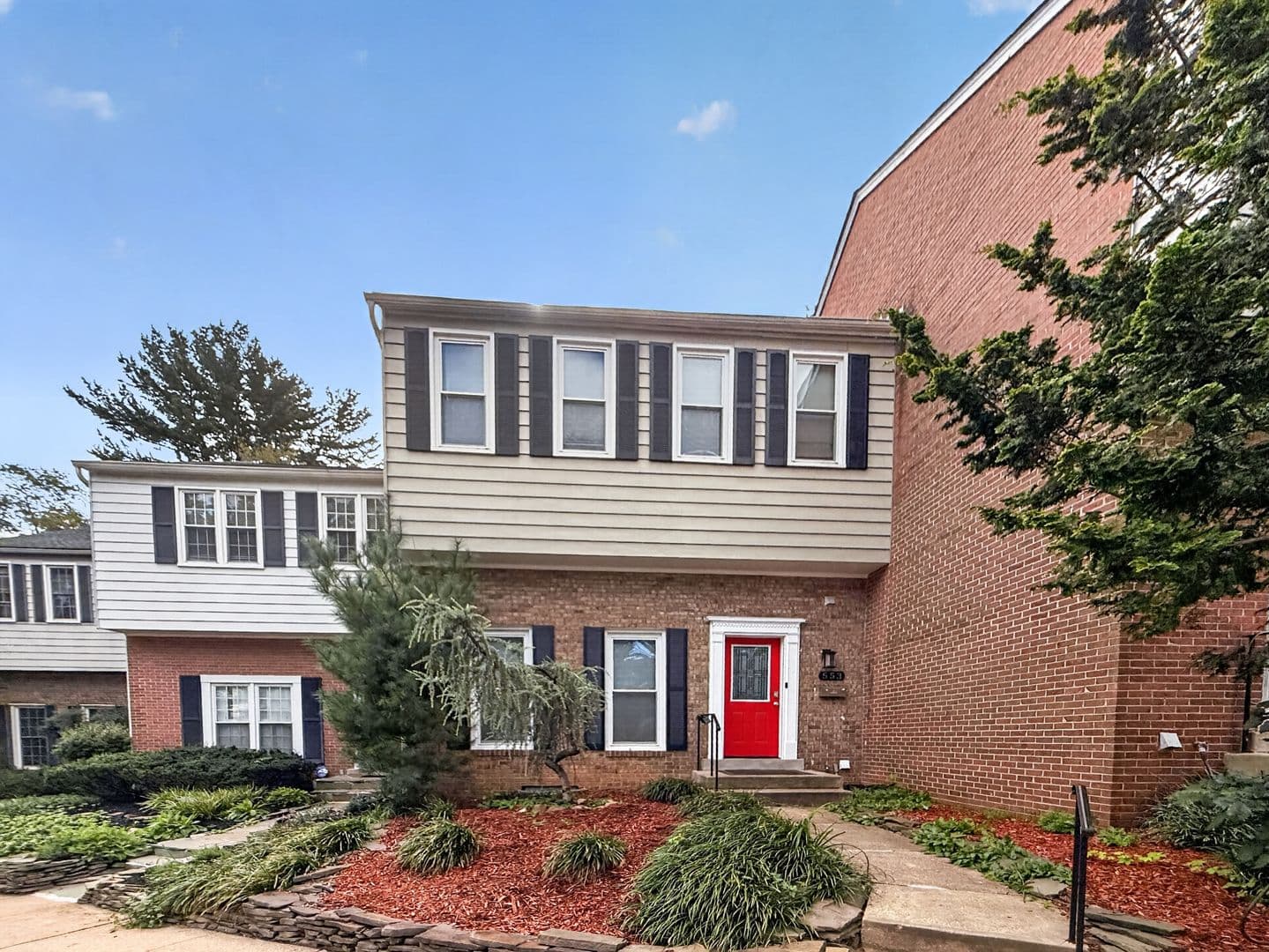 Rockville Townhome: 553 Monet Drive