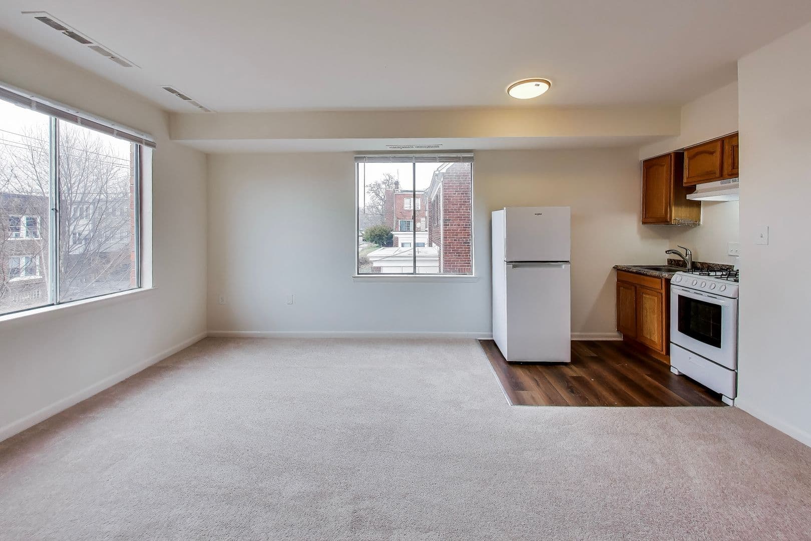 Washington Apartment: 5509 1St St NW